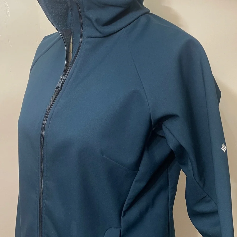 Columbia Jacket - Picture 2 of 10